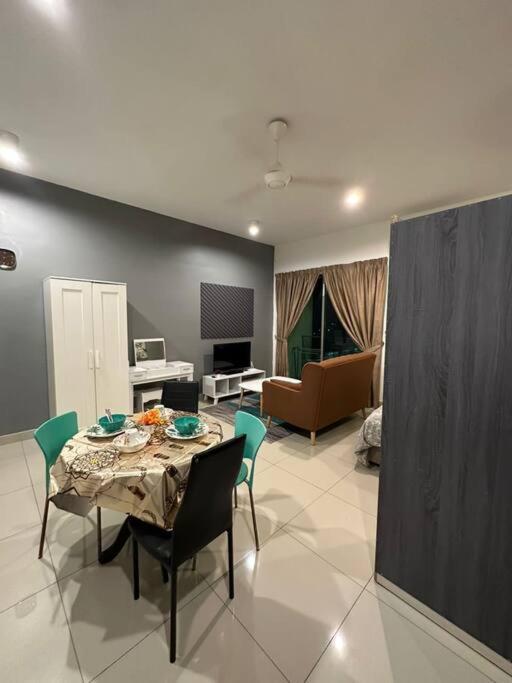 Cozy Cybersqaure With Wifi Free Parkin & Netflix109 Cyberjaya